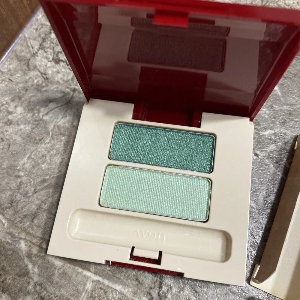 Avon Silk Finish Eyeshadow Sea Green / Green Sails Duo Rare New